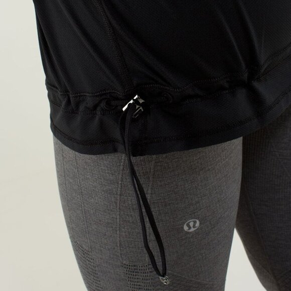 NWT LULULEMON | Tame Me Tank Top Petal Pop Floral | Sz. 4 - Picture 6 of 13